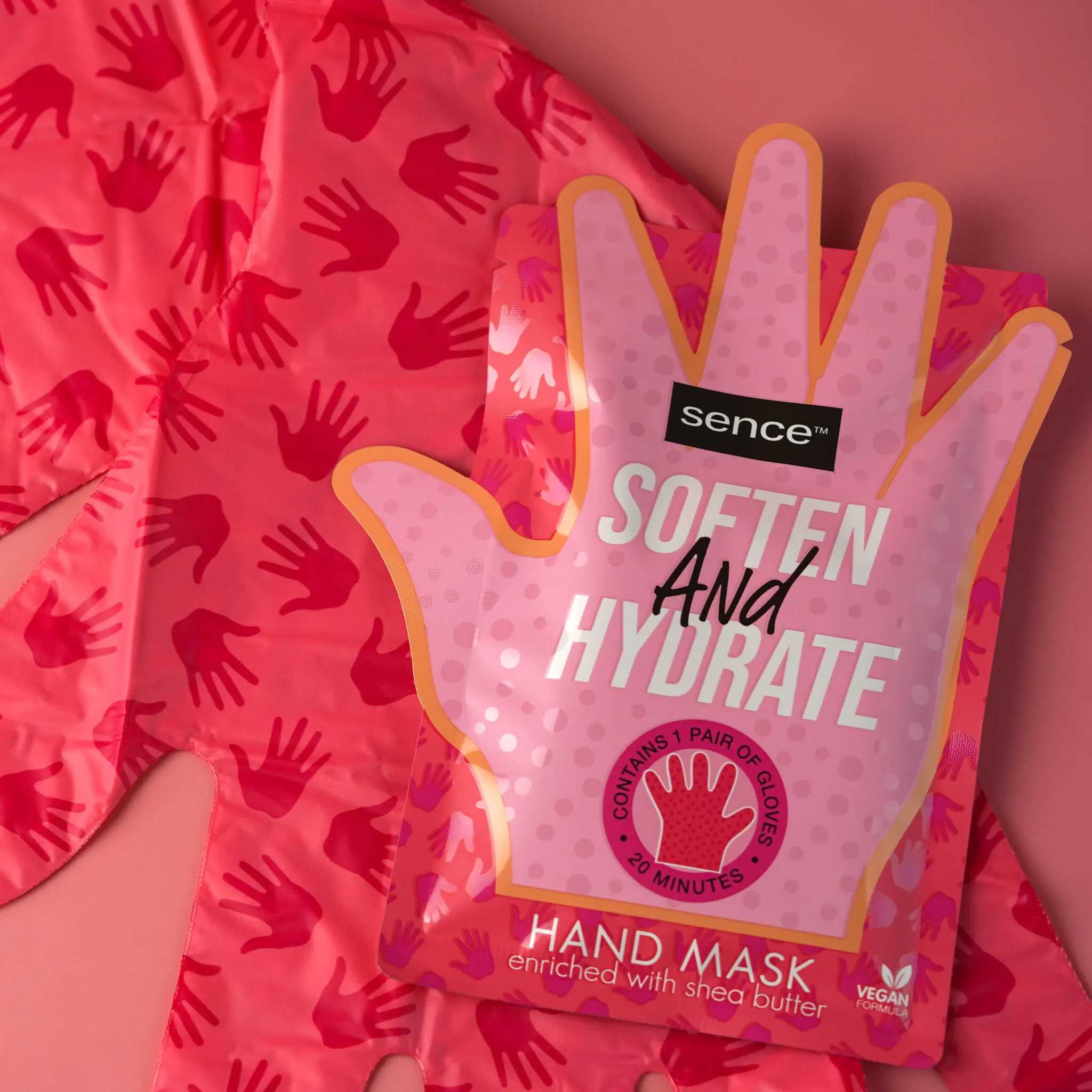 202266_Glowgirls_MoisturiseSoft_HandMask_2