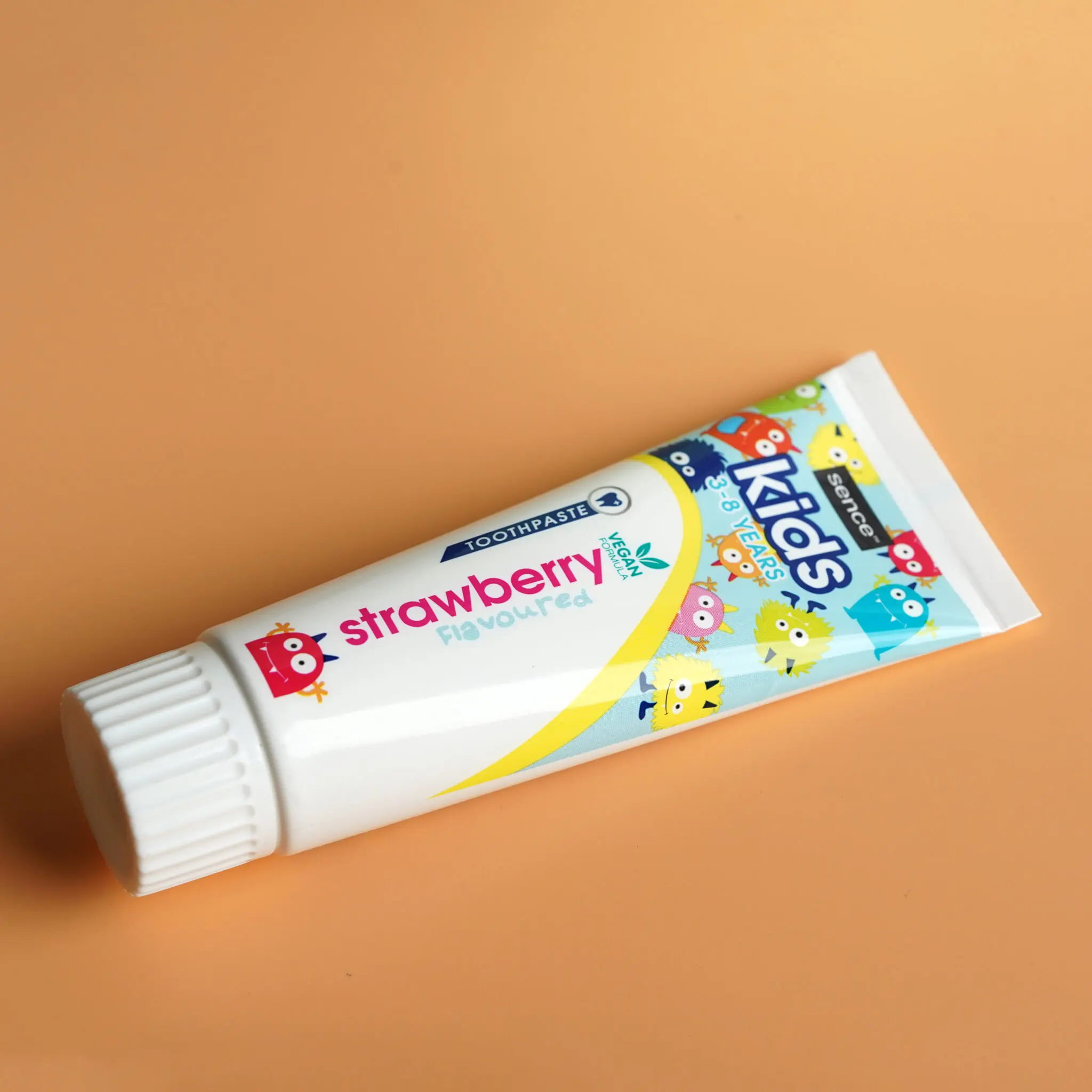 166404_Toothpaste_Kids_1
