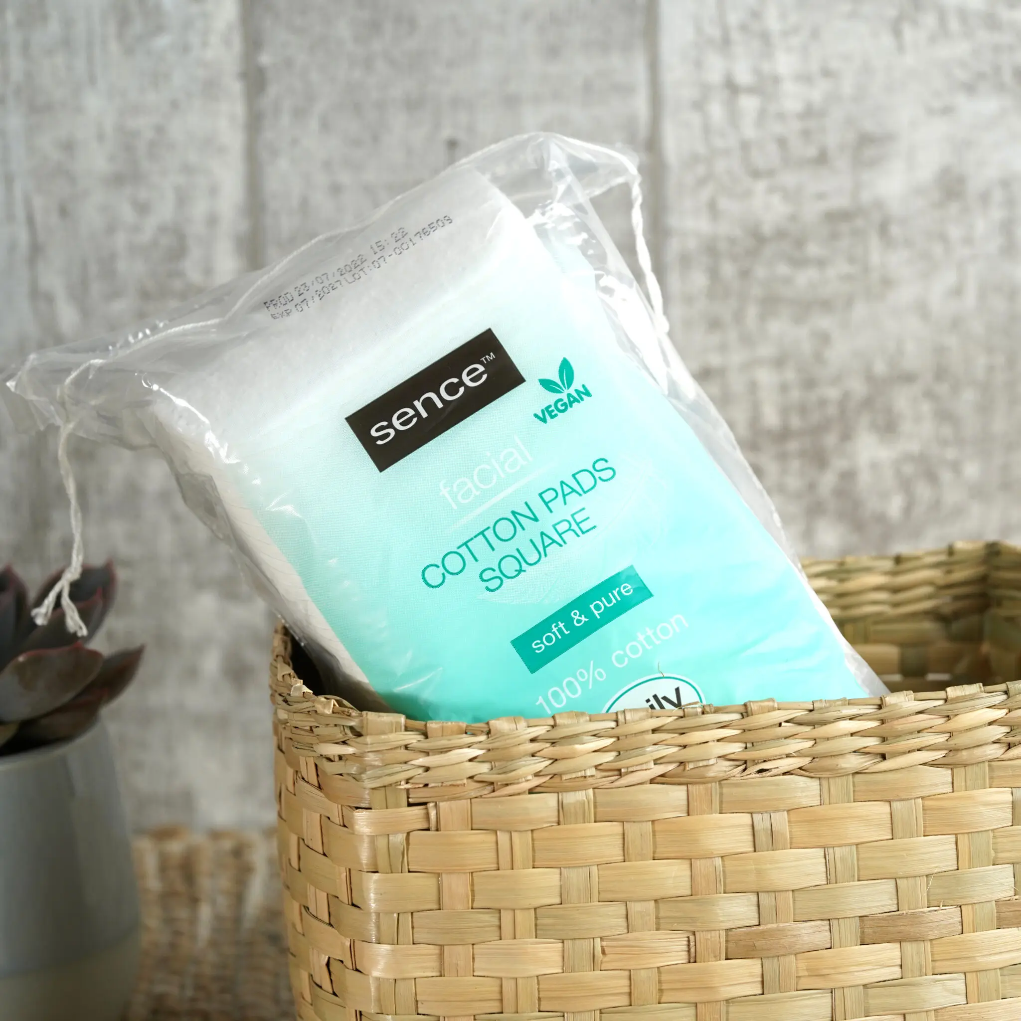 Cotton_Square_1