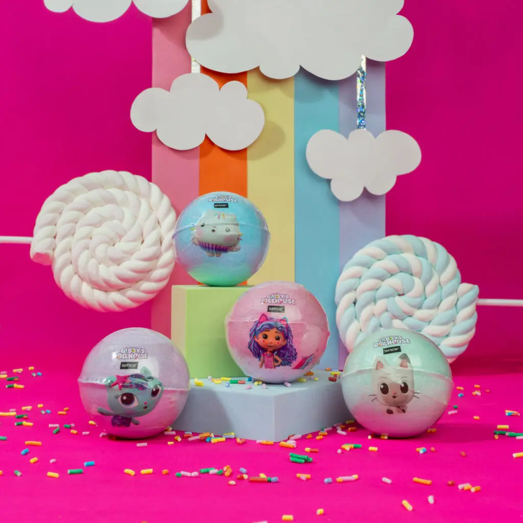 2056482_SENCE_Gabby’s Dollhouse_Bath Bombs_DSC08403