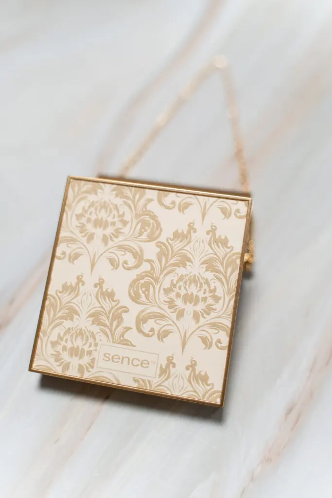 2053440_SENCE_Face Palette_Royal Elegant_DSC00603