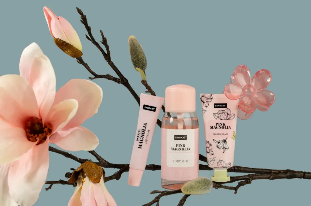 2057326_SENCE_Blooming Glory_TOILETRY BAG GIFTSET_1238