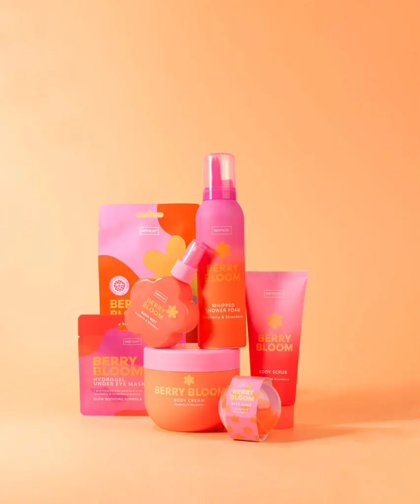 Sence Bloomee Berry Bloom range with the strawberry Body Scrub