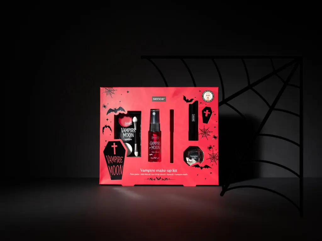 Sence Halloween Vampire Moon Make-Up Kit in its gift box