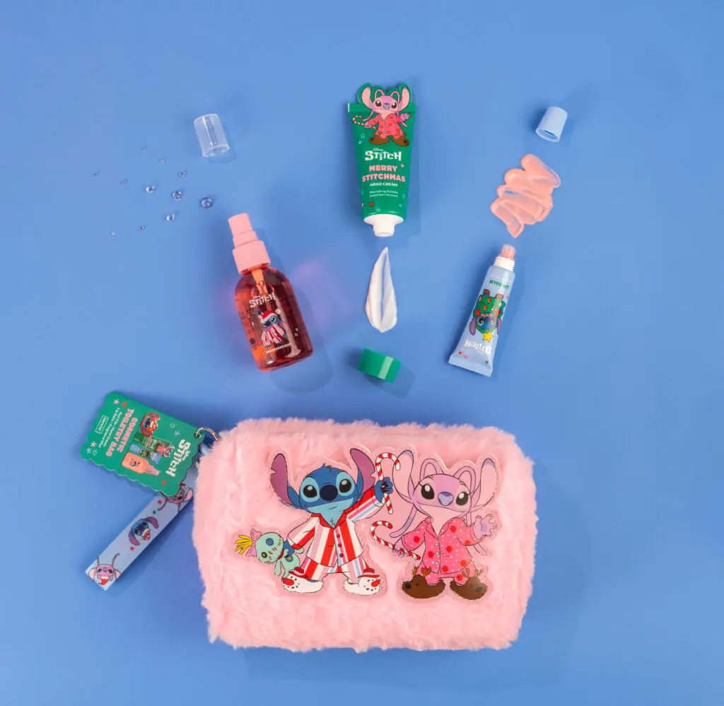 Sence Disney Stitch-Inspired Fluffy Cosmetic Bag Set – photo 3
