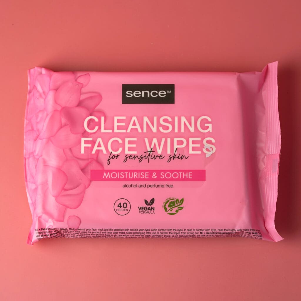 2018569_Sensitive_CleansingFace Wipes_40_1
