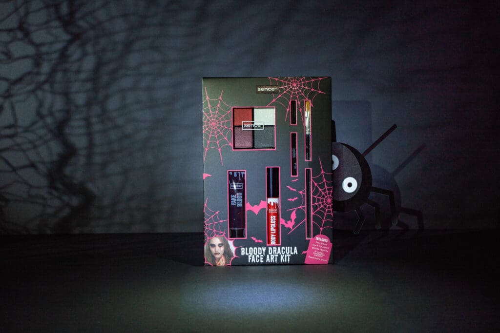 2051995_SENCE_Halloween_Face Art Kit_058