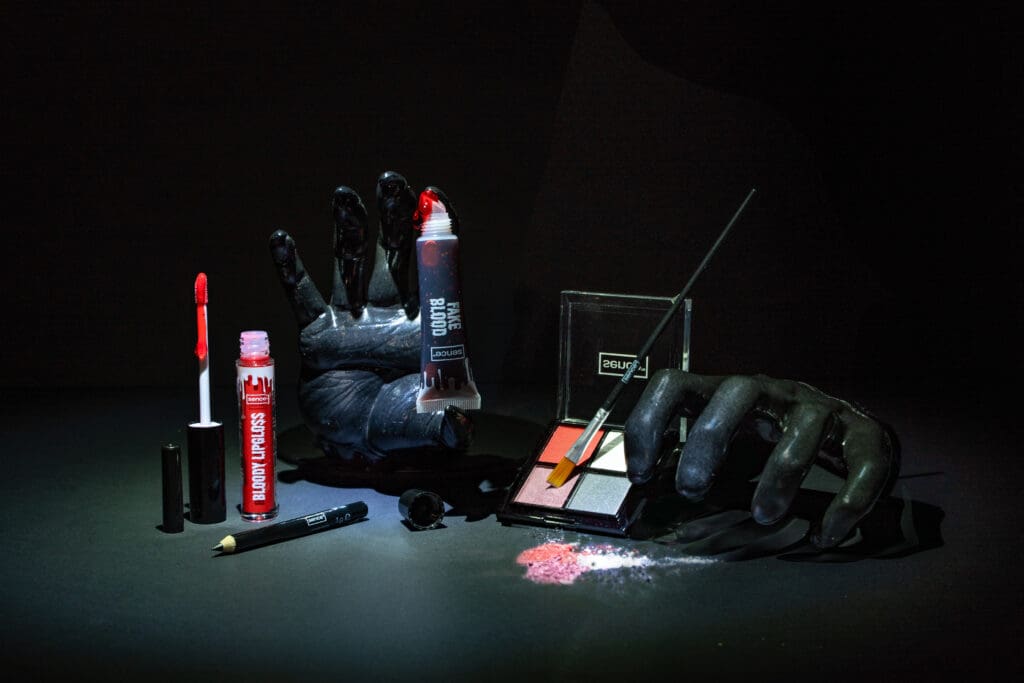 2051995_SENCE_Halloween_Face Art Kit_095