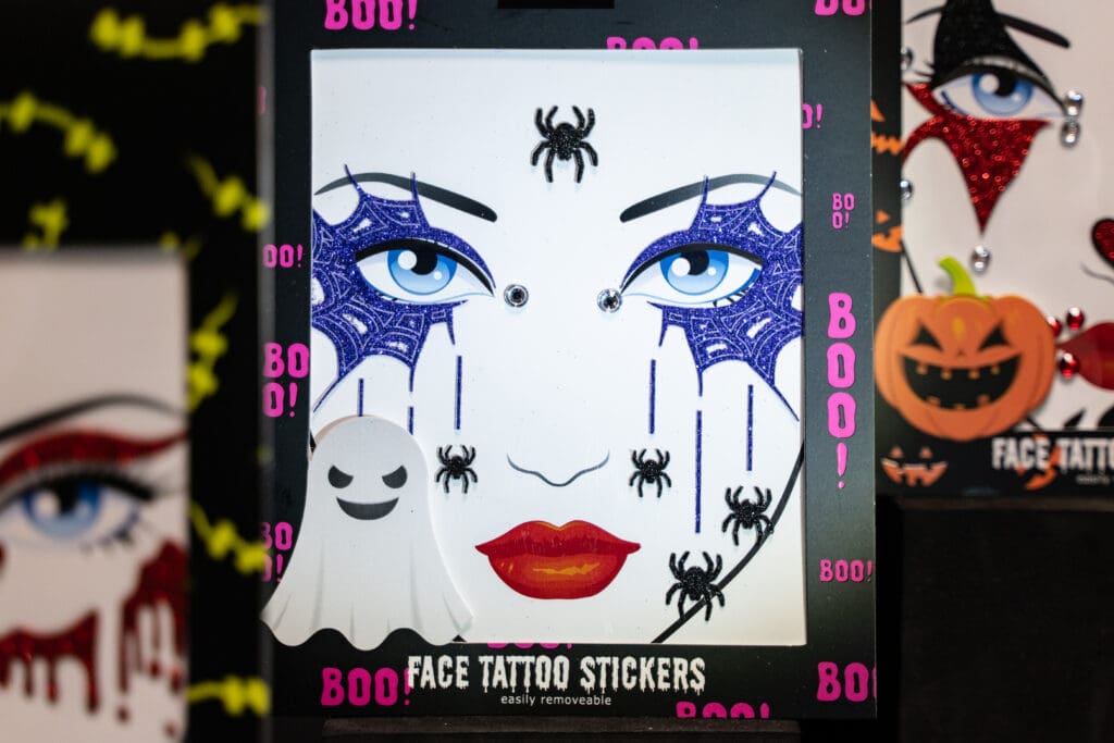 2052138_SENCE_Halloween_Face Tattoos_169