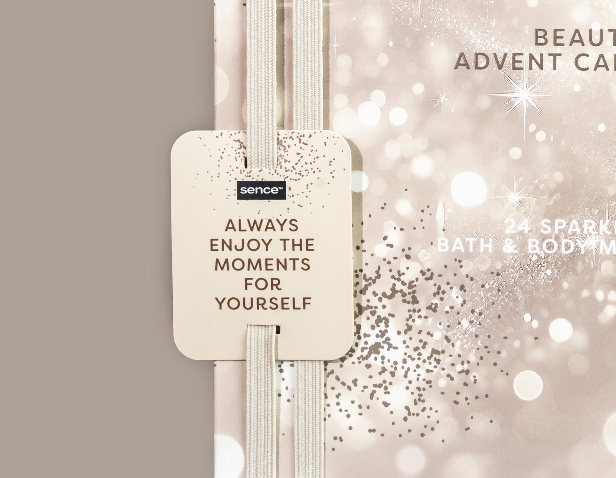 2052873_SENCE_Collection Advent Calendar 24pcs Champagne Night Luxe_DSC09580