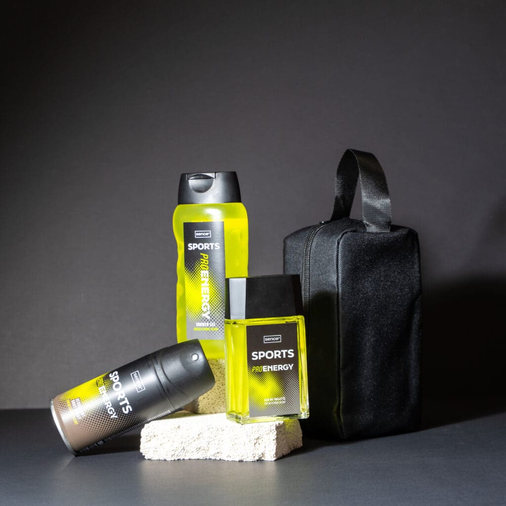 2053445-SENCE_Sport_Giftset Toiletry Bag_4pcs_DSC00429