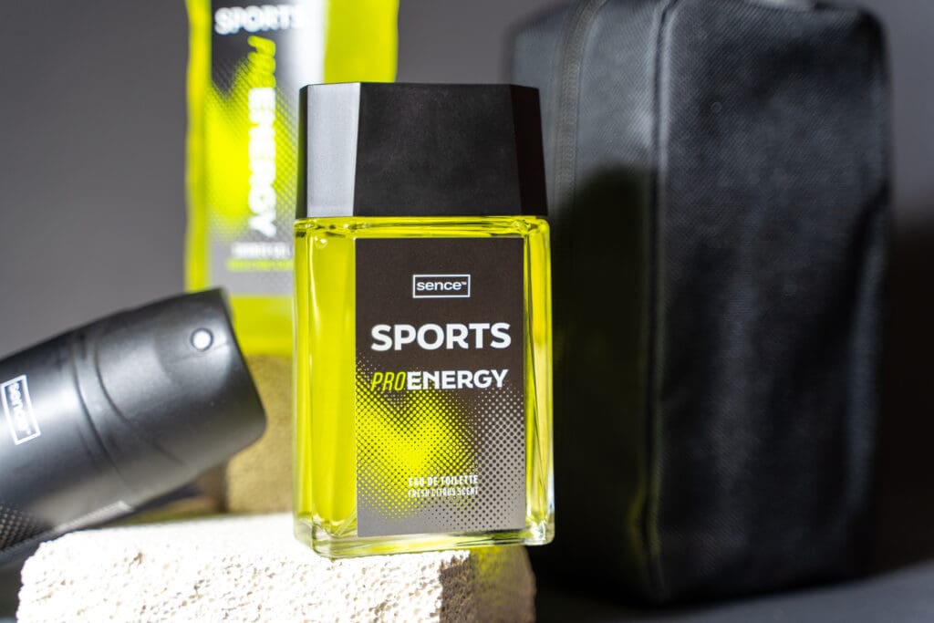 2053445-SENCE_Sport_Giftset Toiletry Bag_4pcs_DSC00430