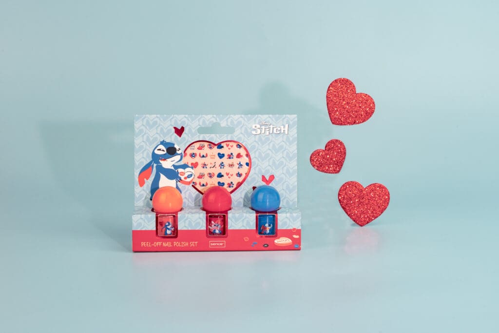 2059684_SENCE_Stitch_Lovingly Annoying_Nail Polish Gift Set_DSC01662